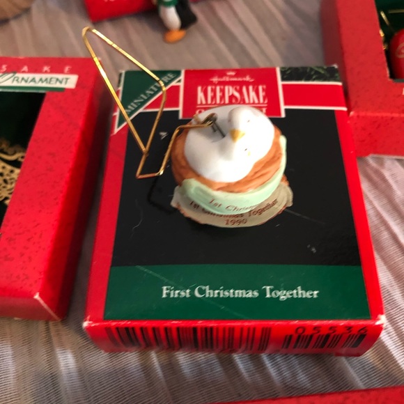 Vintage 1980s 7 HALLMARK & Precious Moments mini tree ornaments & 2 regular size - Picture 4 of 14